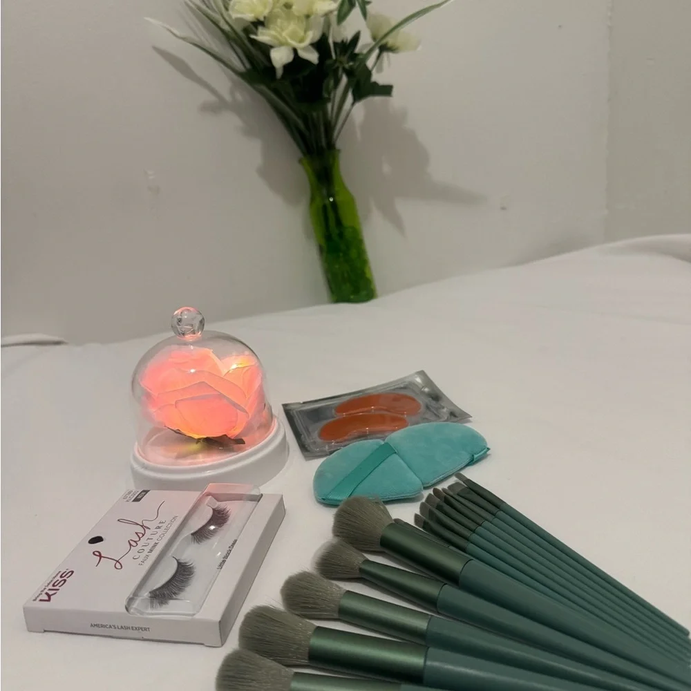 Green Makeup Brush Set